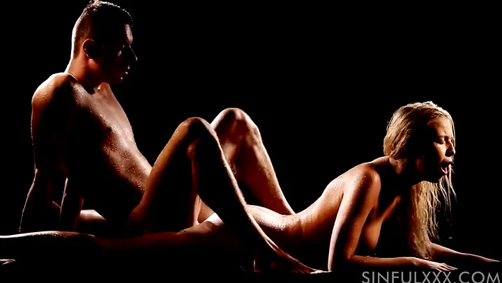 Sinfulxxx.com beautiful couple wet sex